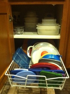 How to Organize Plastic Containers and Lids